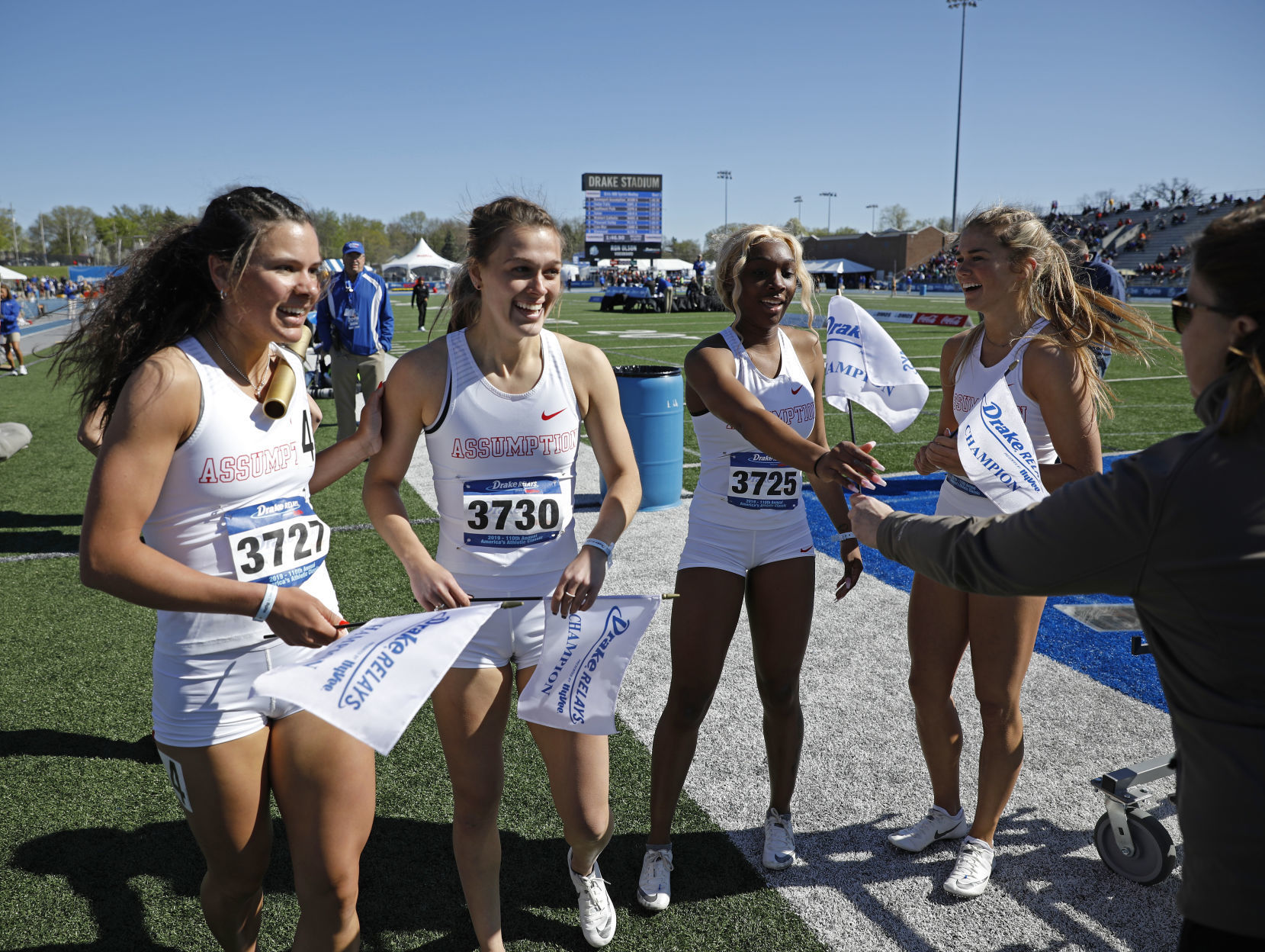 042518mp-DrakeRelays-girls-800SMR-8